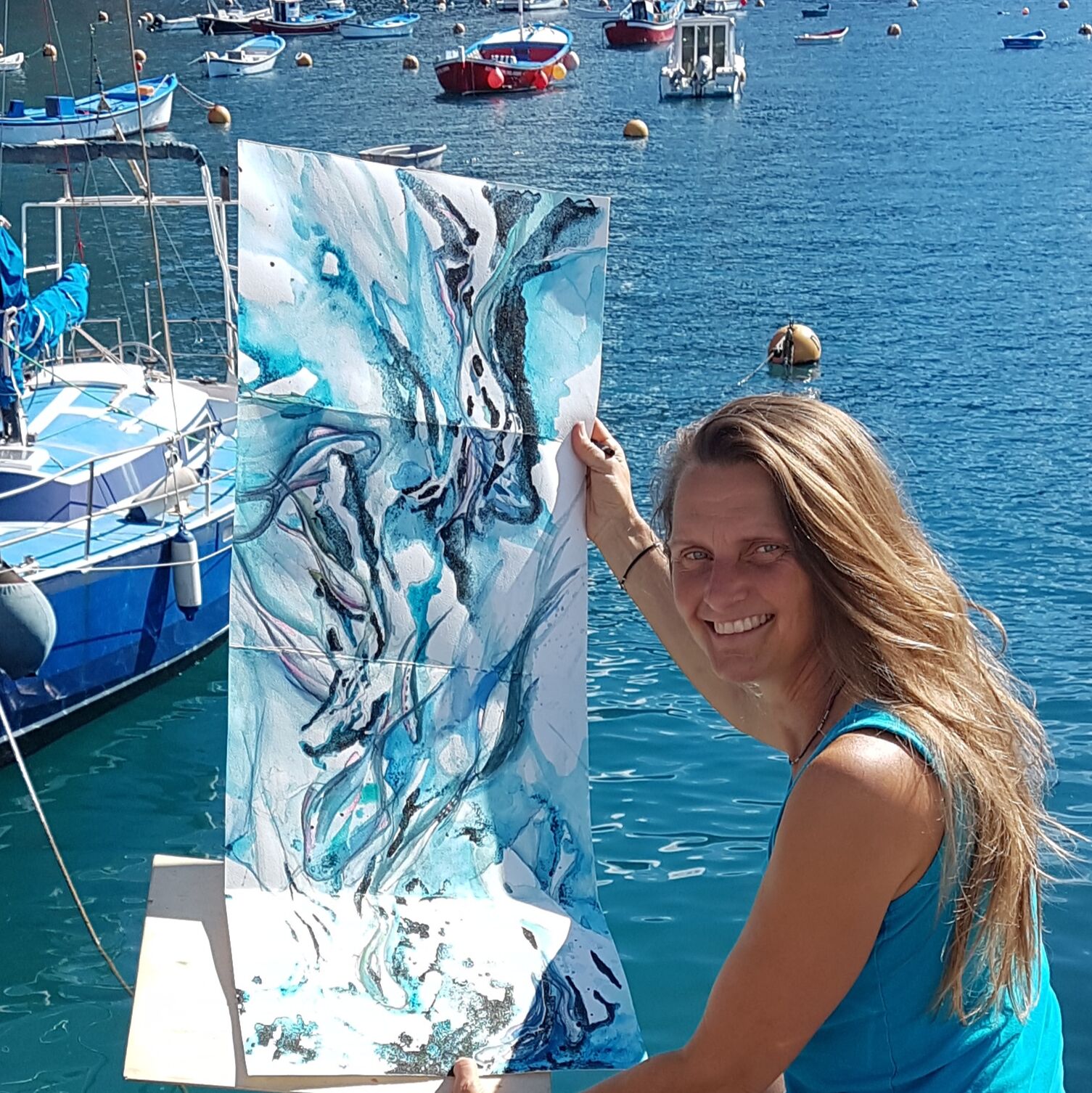 Kerstin Mempel malt am Wasser.