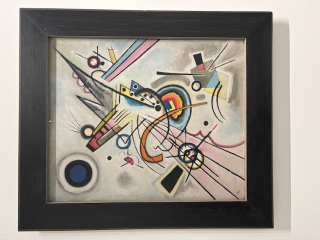 verschiedene geometrische Formen im Raum mit dem Titel Diagonale, von Wassily Kandinsky, 1923, im Besitz des Sprengel Museum Hannover