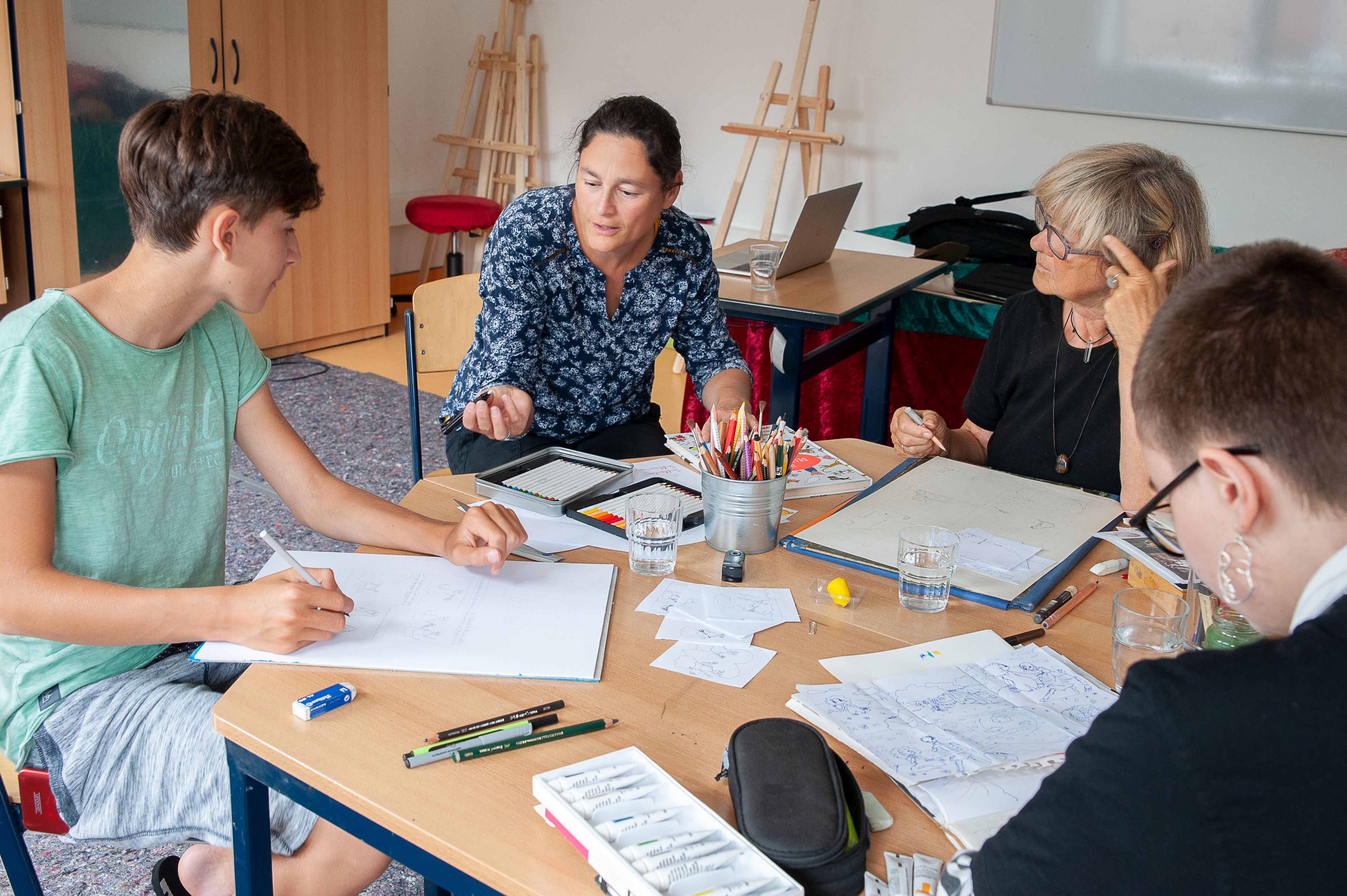 Arbeitsgruppe im Kurs von Franziska Ludwig Das bild zeigt eine Arbeitsgruppe im Kurs von Franziska Ludwig